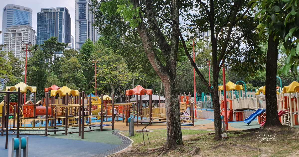 KLCC Park Playground, Taman Bermain yang Lengkap, Nyaman, dan Gratis di Kuala Lumpur