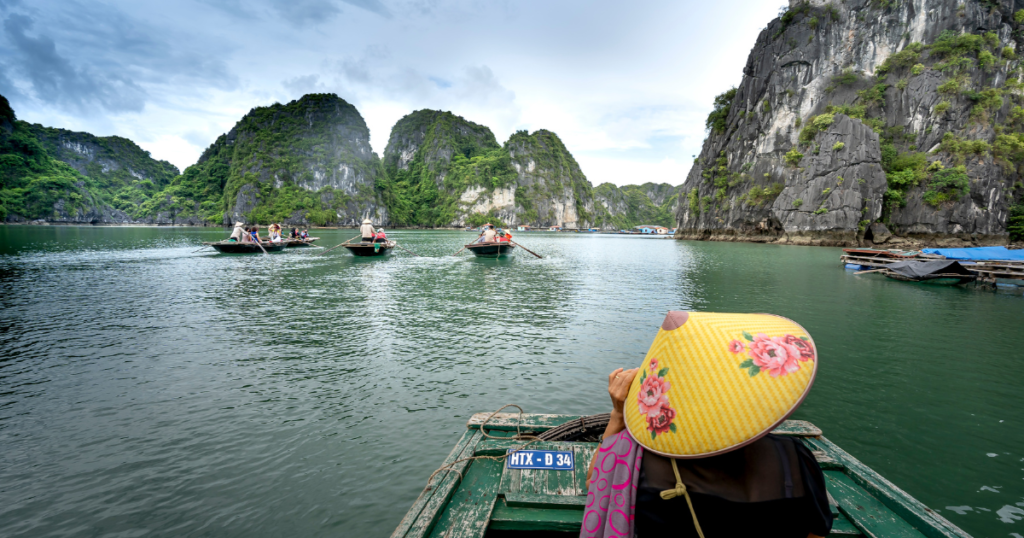 Ha Long Bay, Vietnam (Photo: Quang Nguyen Vinh - Pexels)